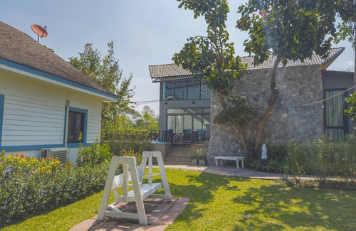 Khanong Phra Bed & Breakfast | 150 m² Bed and breakfast ∙ 4 bedrooms ∙ 127 guests