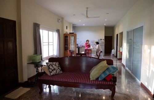 Khanong Phra House | 150 m² House ∙ 3 bedrooms ∙ 10 guests