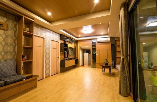 Sattahip House | 150 m² House ∙ 3 bedrooms ∙ 15 guests