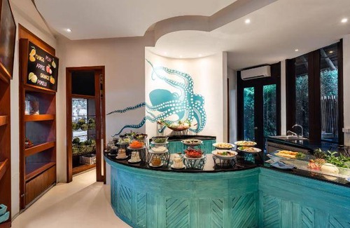 Ko Phi Phi Resort | 150 m² Resort ∙ 2 bedrooms ∙ 127 guests
