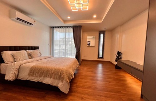 Khlong Chaokhunsing House | 150 m² House ∙ 2 bedrooms ∙ 6 guests