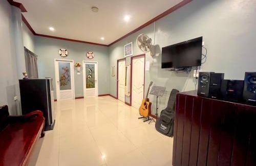 Koh Lan Villa | 160 m² Villa ∙ 2 bedrooms ∙ 10 guests