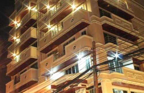 Wattana Hotel | 180 m² Hotel ∙ 3 bedrooms ∙ 6 guests
