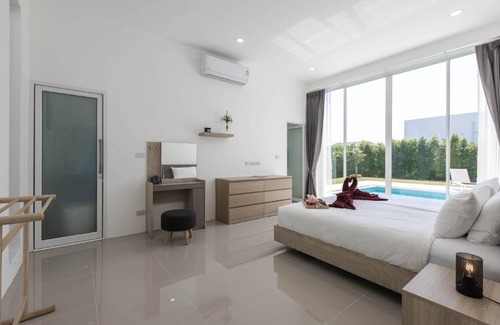 Khao Tao Villa | 180 m² Villa ∙ 4 bedrooms ∙ 15 guests