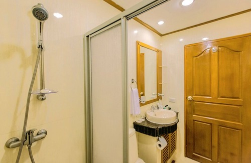 Wattana Apartment | 2 Bedroom Family Suite in Bangkok City Center BEST FOR LONGTERM STAY
