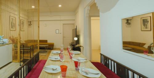 Silom Apartment | 2 BR Sleeps6 I City Center Silom
