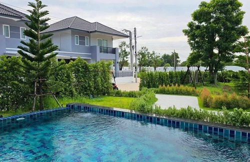 Buriram House | 200 m² House ∙ 3 bedrooms ∙ 6 guests
