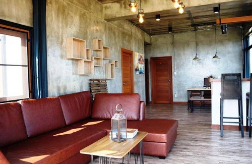 Pong Ta Long House | 200 m² House ∙ 4 bedrooms ∙ 12 guests
