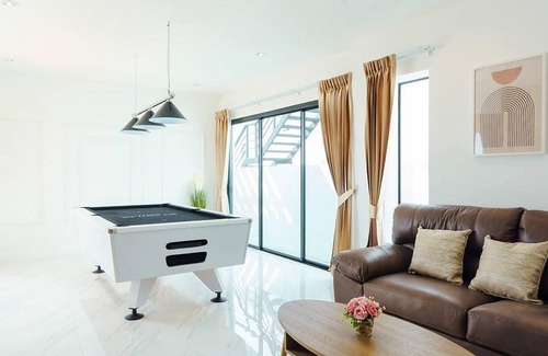 Hua Hin Villa | 200 m² Villa ∙ 4 bedrooms ∙ 16 guests