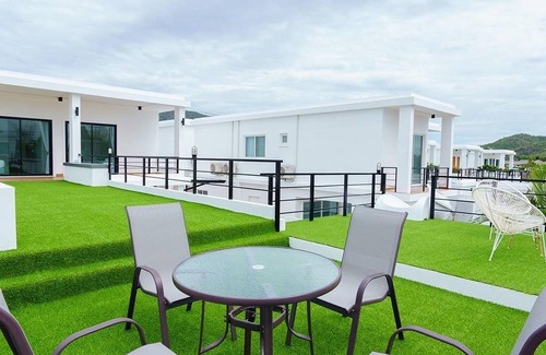 Hua Hin Villa | 200 m² Villa ∙ 4 bedrooms ∙ 16 guests