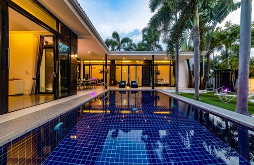 Hua Hin Villa | 201 m² Villa ∙ 3 bedrooms ∙ 8 guests