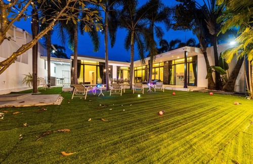 Hua Hin Villa | 201 m² Villa ∙ 3 bedrooms ∙ 8 guests