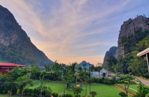Lan Sak House | 214 m² House ∙ 3 bedrooms ∙ 7 guests