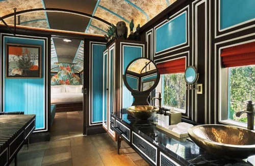 Pong Ta Long Hotel | 223 m² Hotel ∙ 10 guests