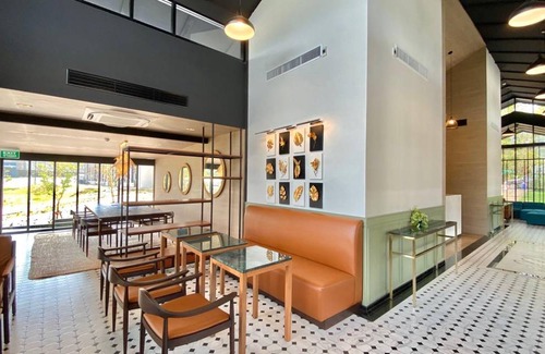Si Racha Hotel | 230 m² Hotel ∙ 2 bedrooms ∙ 8 guests