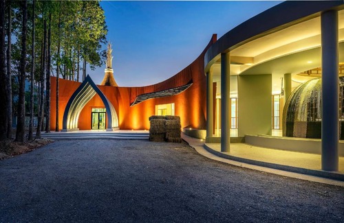 Sarika Resort | 230 m² Resort ∙ 3 bedrooms ∙ 127 guests