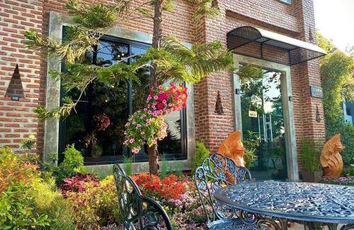 Nakhon Pathom Hotel | 24 m² Hotel ∙ 2 guests