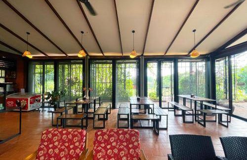 Phu Ruea Hotel | 24 m² Hotel ∙ 3 guests