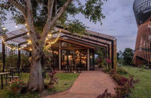 Phu Ruea Hotel | 24 m² Hotel ∙ 3 guests