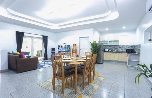 Jomtien Villa | 240 m² Villa ∙ 4 bedrooms ∙ 9 guests