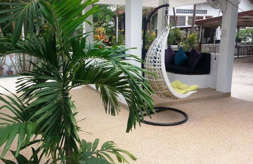 Kantharawichai House | 25 m² Bungalow ∙ 3 guests