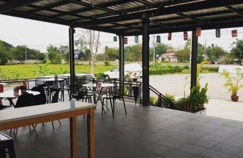 Bueang Sam Phan Hotel | 25 m² Hotel ∙ 3 guests