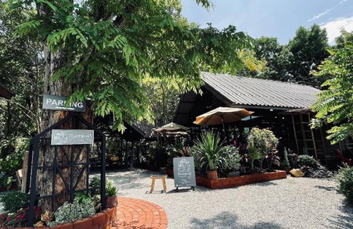Khanong Phra Resort | 25 m² Resort ∙ 4 guests