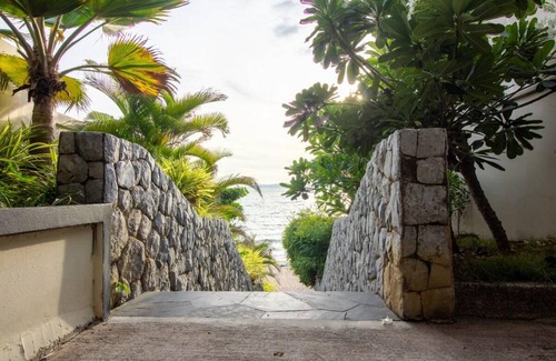 Pratumnak Hill Villa | 250 m² Villa ∙ 3 bedrooms ∙ 8 guests