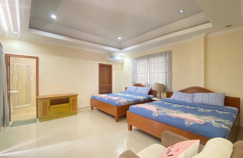 Jomtien House | 274 m² House ∙ 5 bedrooms ∙ 14 guests