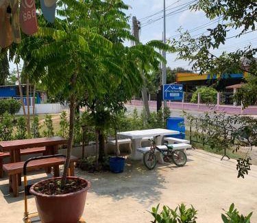 Ban Pong Bed & Breakfast | 30 m² Bed and breakfast ∙ 1 bedroom ∙ 2 guests