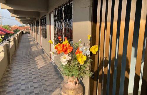 Bang Pa-in Hotel | 30 m² Hotel ∙ 2 guests
