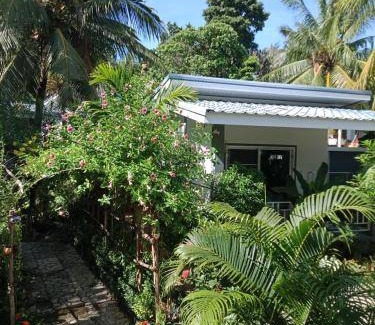 Srithanu House | 30 m² House ∙ 2 guests