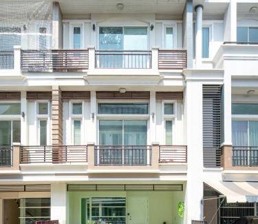 Nuanchan Villa | 300 m² Villa ∙ 3 bedrooms ∙ 8 guests