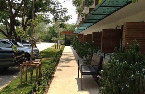 Sung Noen Hotel | 32 m² Hotel ∙ 2 guests