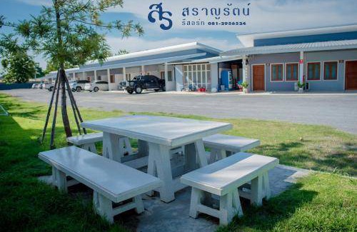 Chonburi Hotel | 32 m² Hotel ∙ 2 guests