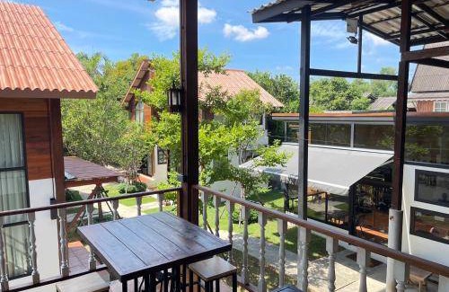 Bang Kobua Hotel | 32 m² Hotel ∙ 3 guests