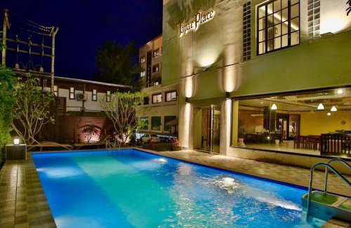 Thapae Hotel | 32 m² Hotel ∙ 3 guests