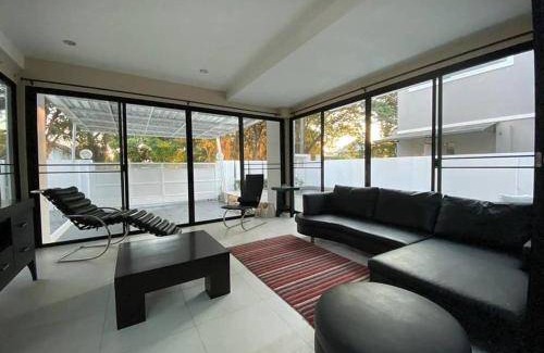 San Sai Villa | 325 m² Villa ∙ 4 bedrooms ∙ 8 guests