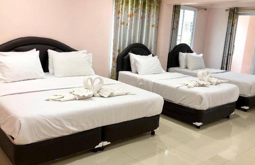Udon Thani Hotel | 36 m² Hotel ∙ 4 guests