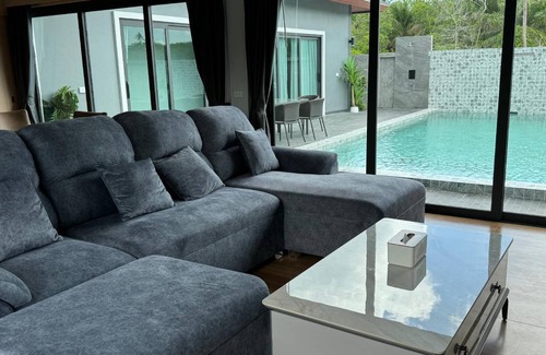 Krabi House | 360 m² House ∙ 3 bedrooms ∙ 8 guests