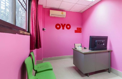 Samut Sakhon Hotel | 37 m² Hotel ∙ 2 guests