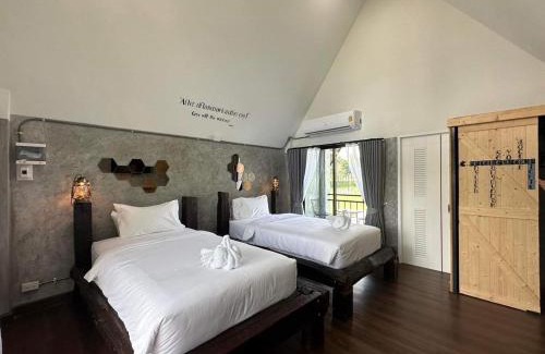 Bang Mun Nak Hostel | 385 Lake
