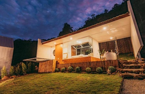Pong Yaeng Hotel | 39 m² Hotel ∙ 4 guests