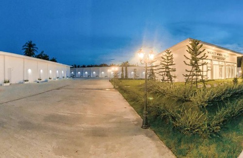 Photharam Hotel | 40 m² Hotel ∙ 2 guests
