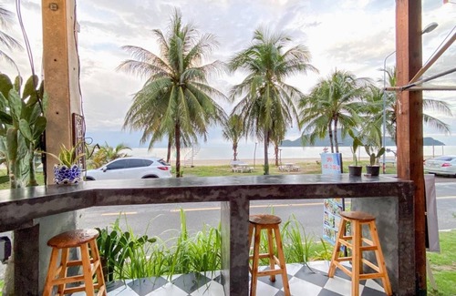 Sam Roi Yot Hotel | 40 m² Hotel ∙ 6 guests