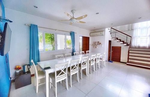 Bang Lamung House | 400 m² House ∙ 4 bedrooms ∙ 14 guests