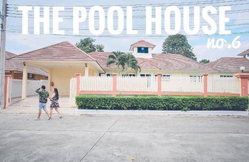 Nong Pla Lai House | 400 m² House ∙ 5 bedrooms ∙ 14 guests