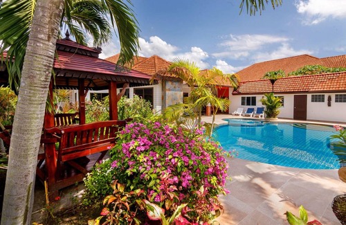 Nong Prue House | 400 m² House ∙ 6 bedrooms ∙ 12 guests