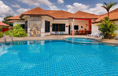 Nong Prue House | 400 m² House ∙ 6 bedrooms ∙ 12 guests