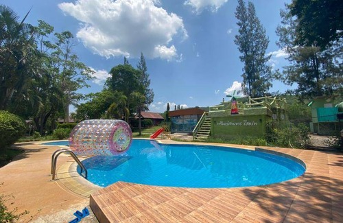 Wat Bung Toei Hotel | 41 m² Hotel ∙ 8 guests